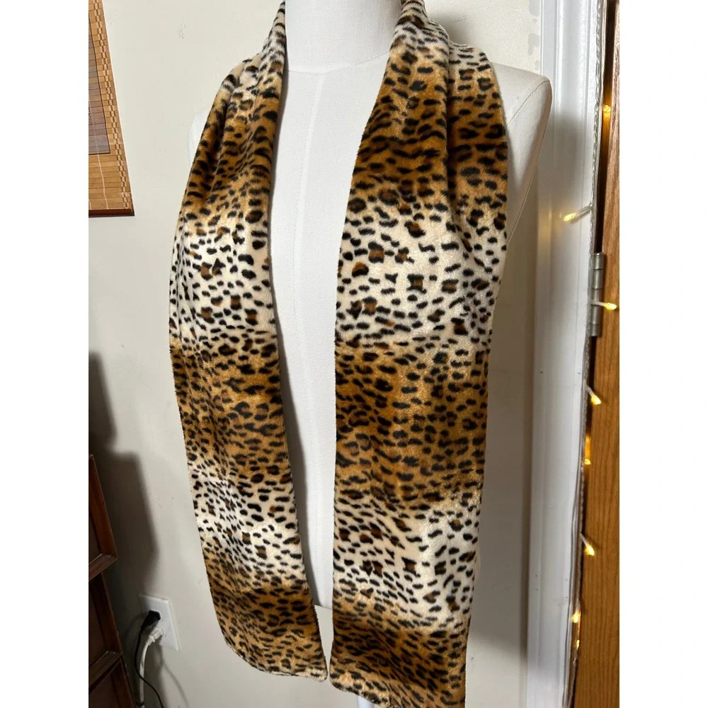 Y2K Leopard Print Scarf Brown‎ Tan Plush Animal Print Bold Retro Glam Statement